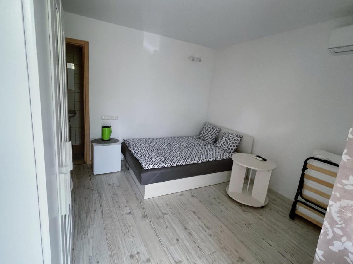 Poilsis Dzuku 10 A Hotel Palanga Buitenkant foto